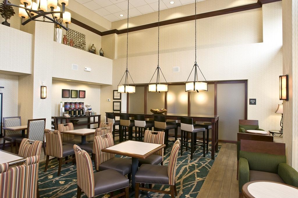 辛辛那提联盟中心汉普顿酒店及套房 西切斯特 餐厅 照片